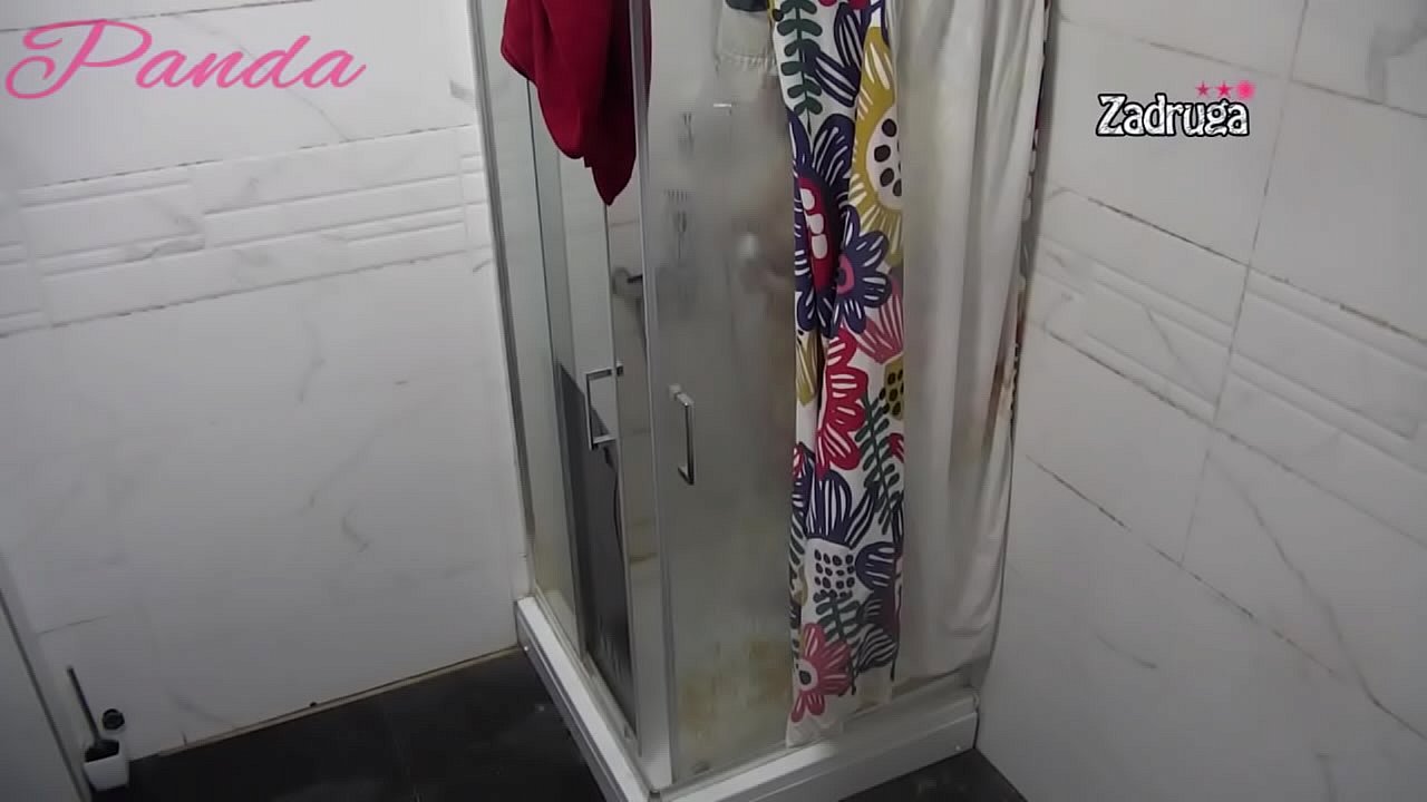 Breckie Hill Nude Shower - Watch the Best Free Porn - LetMeJerk